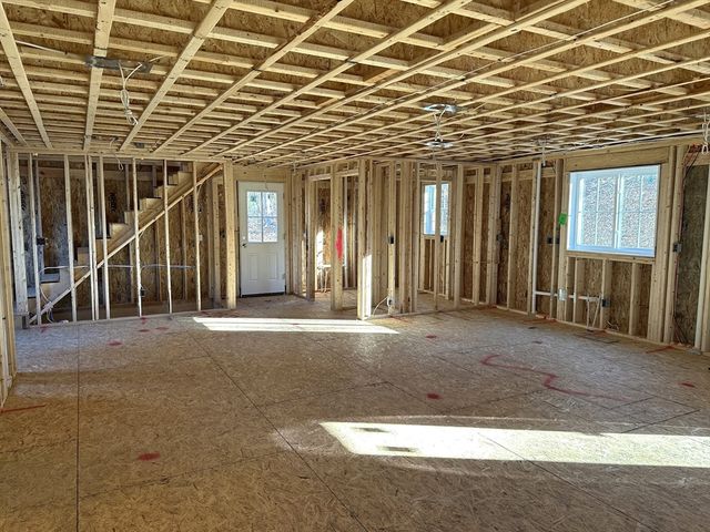 1234 State Rd 2, Plymouth, MA 02360