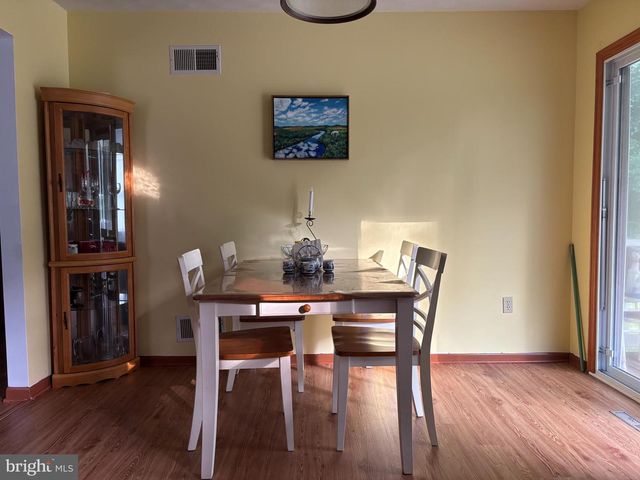 17 MARIE DR, Hanover, PA 17331