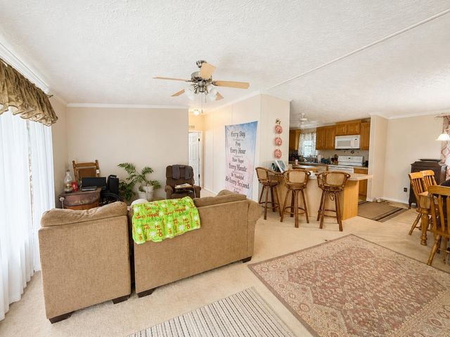 96 Private drive 8334, Chesapeake, OH 45619