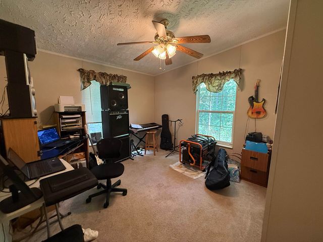 96 Private drive 8334, Chesapeake, OH 45619