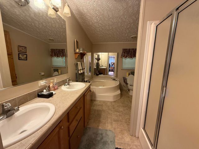 96 Private drive 8334, Chesapeake, OH 45619