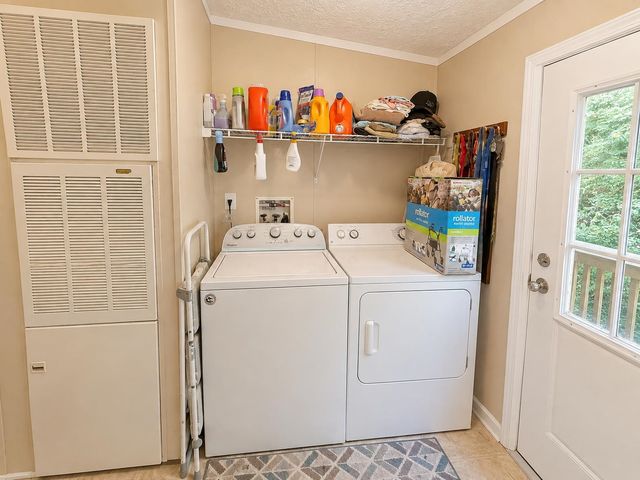 96 Private drive 8334, Chesapeake, OH 45619