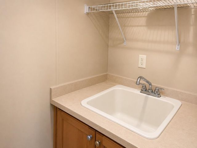 96 Private drive 8334, Chesapeake, OH 45619