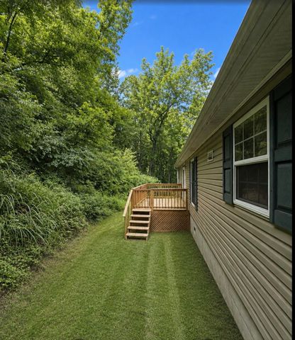 96 Private drive 8334, Chesapeake, OH 45619