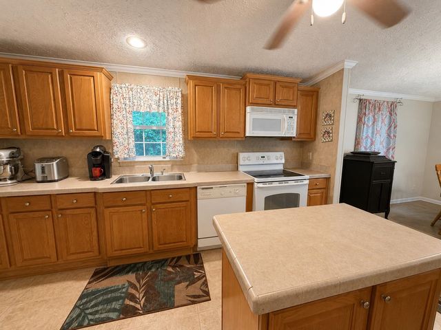 96 Private drive 8334, Chesapeake, OH 45619
