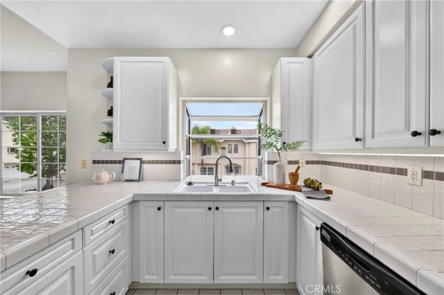 2825 Plaza Del Amo 102, Torrance, CA 90503