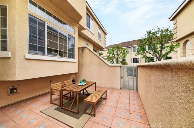 2825 Plaza Del Amo 102, Torrance, CA 90503