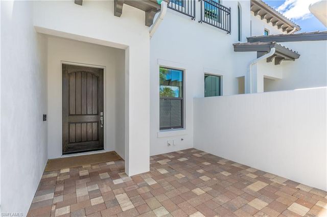 16366 CORSICA WAY 201, Naples, FL 34110