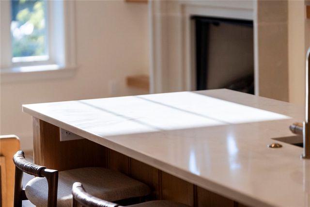 426 SE C Street, Bentonville, AR 72712