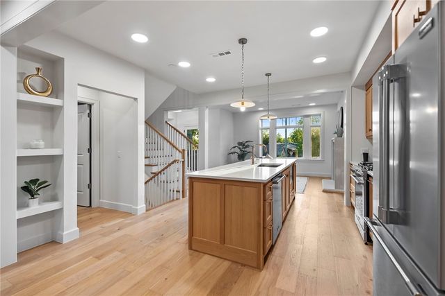 426 SE C Street, Bentonville, AR 72712