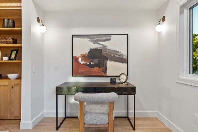 426 SE C Street, Bentonville, AR 72712