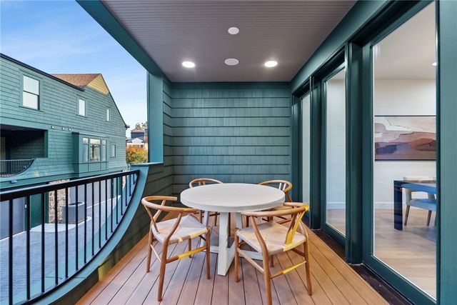 426 SE C Street, Bentonville, AR 72712