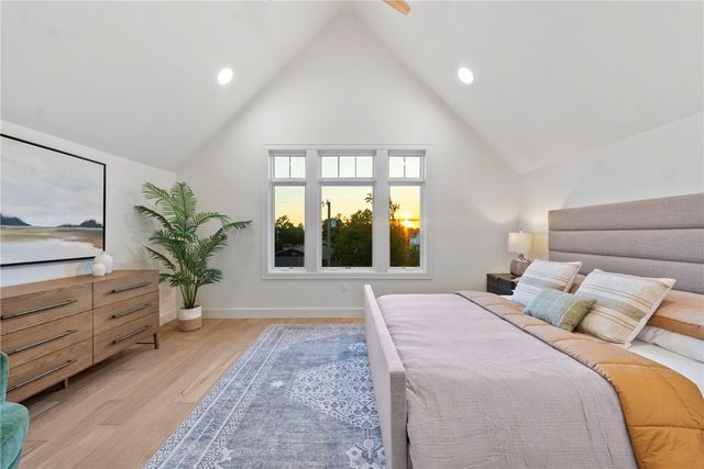 426 SE C Street, Bentonville, AR 72712