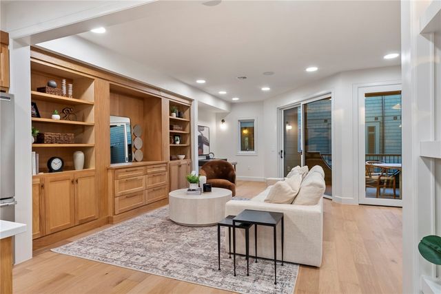 426 SE C Street, Bentonville, AR 72712