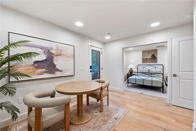 426 SE C Street, Bentonville, AR 72712