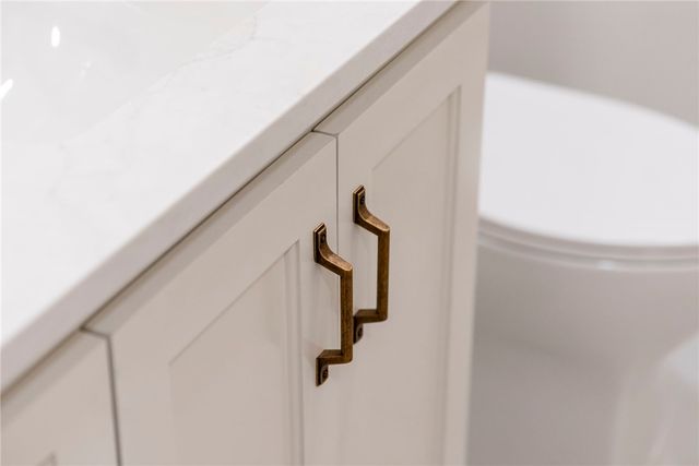 426 SE C Street, Bentonville, AR 72712