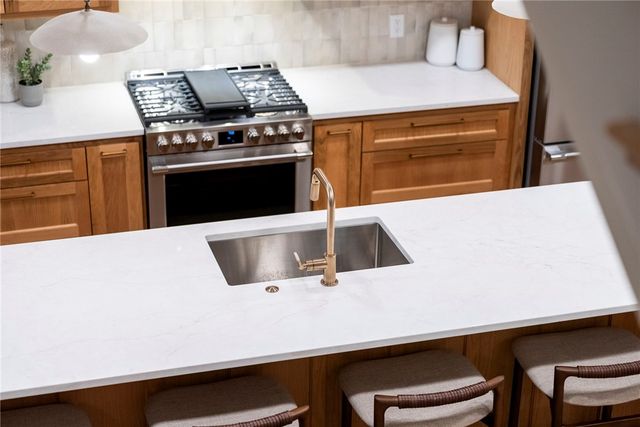 426 SE C Street, Bentonville, AR 72712