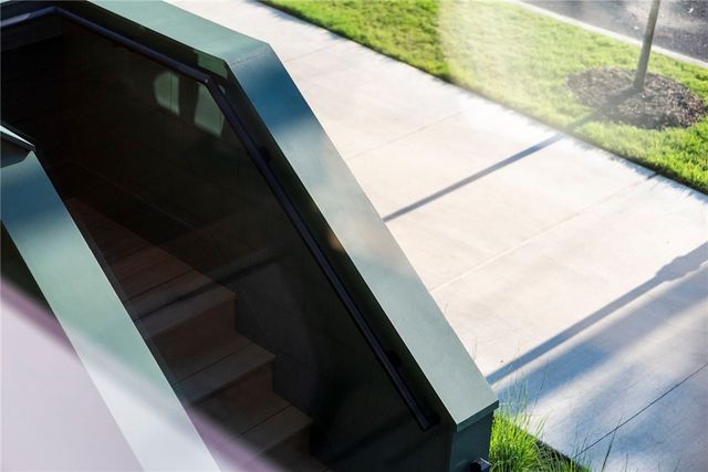 426 SE C Street, Bentonville, AR 72712