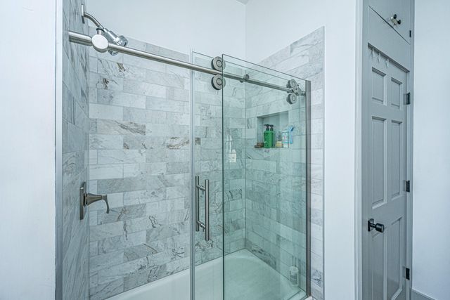 20 Limehouse Street D, Charleston, SC 29401