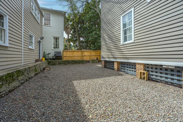 20 Limehouse Street D, Charleston, SC 29401