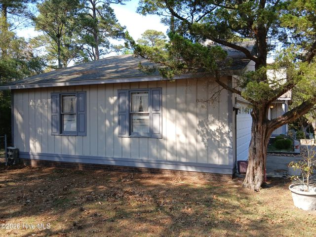 102 Foxwood Place, Goldsboro, NC 27530