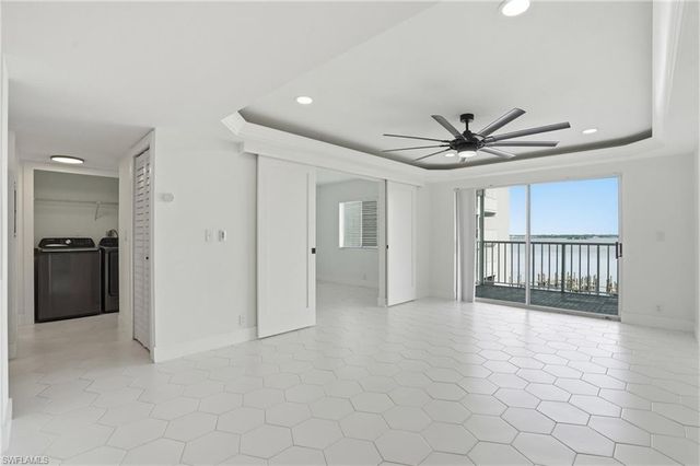 2885 Palm Beach BLVD 402, Fort Myers, FL 33916