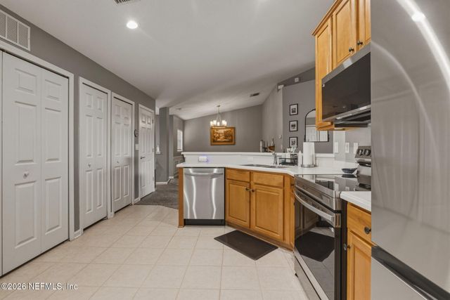 6744 WHITE BLOSSOM Circle 36D, Jacksonville, FL 32258