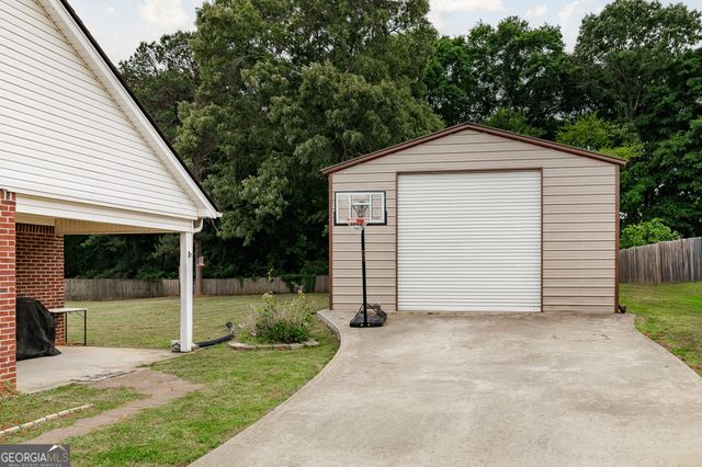416 Camden Drive, Winder, GA 30680