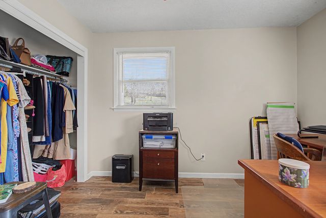 2636 Owens Dr, Santa Fe, TN 38482