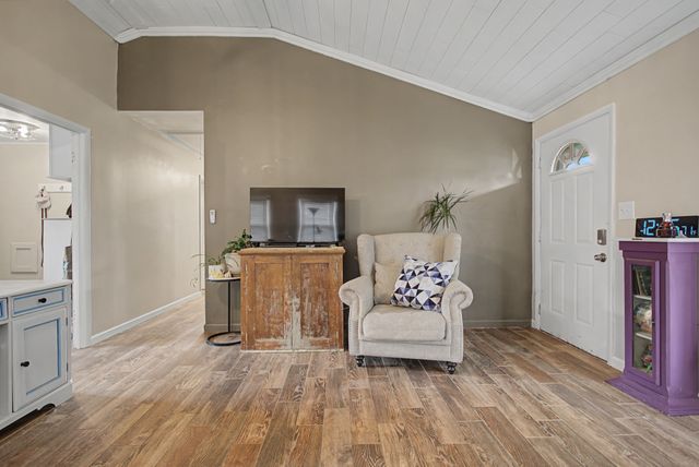 2636 Owens Dr, Santa Fe, TN 38482