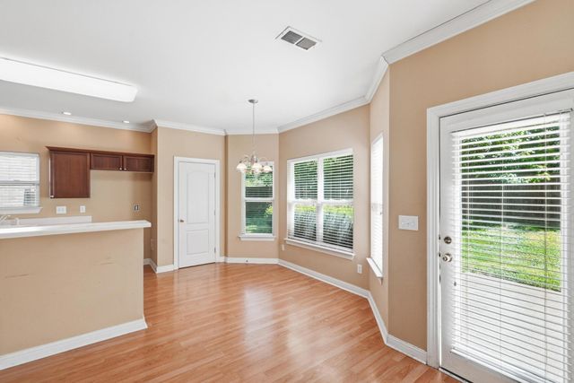 6896 Bridgewater Dr, Nashville, TN 37221