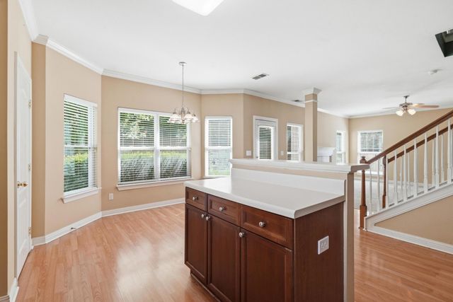 6896 Bridgewater Dr, Nashville, TN 37221