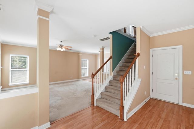 6896 Bridgewater Dr, Nashville, TN 37221