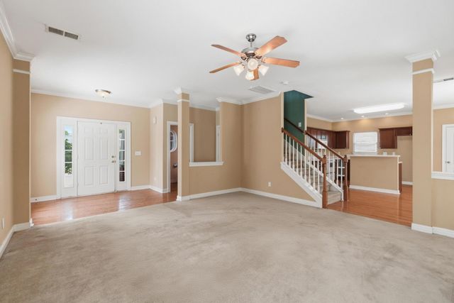 6896 Bridgewater Dr, Nashville, TN 37221