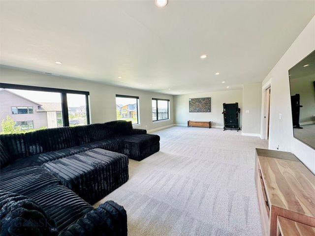 42 Hilgard Peak Court, Bozeman, MT 59718