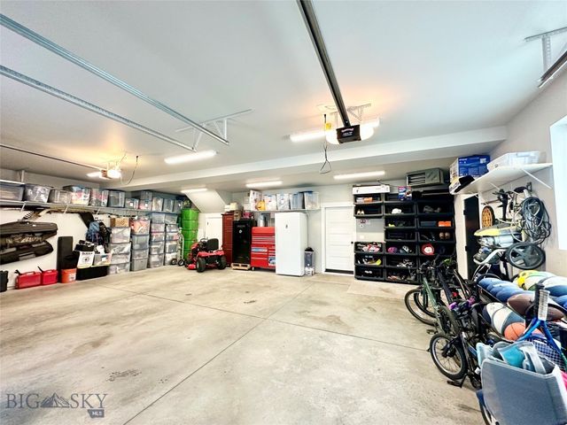42 Hilgard Peak Court, Bozeman, MT 59718