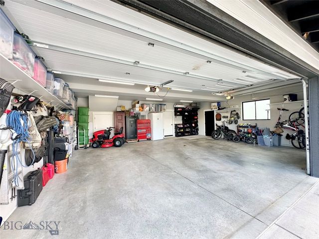 42 Hilgard Peak Court, Bozeman, MT 59718