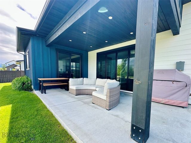 42 Hilgard Peak Court, Bozeman, MT 59718