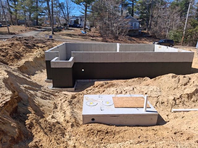 263 Lake Ave, Wareham, MA 02538