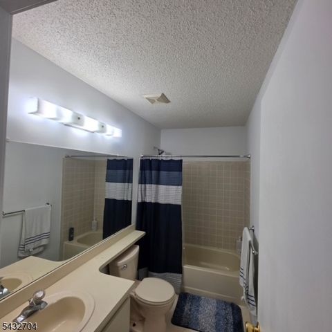 3012 Doolittle Dr, Bridgewater Twp., NJ 08807