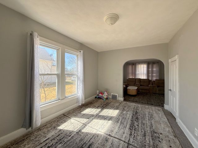 1125 37th Street, Rock Island, IL 61201