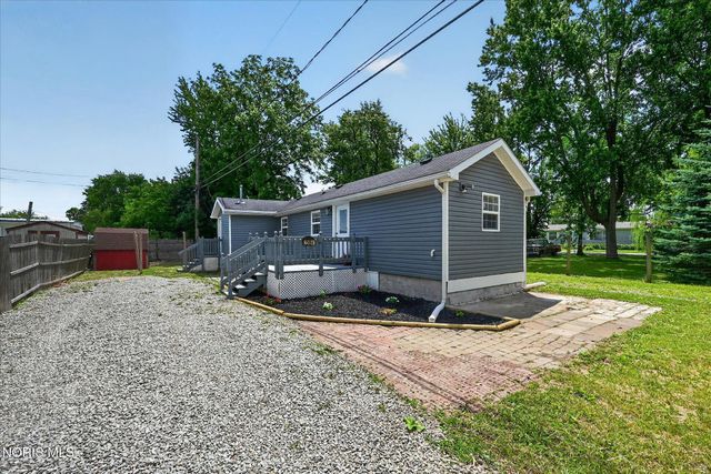 25864 Broad Street, Perrysburg, OH 43551
