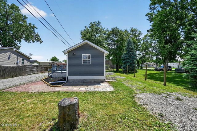 25864 Broad Street, Perrysburg, OH 43551