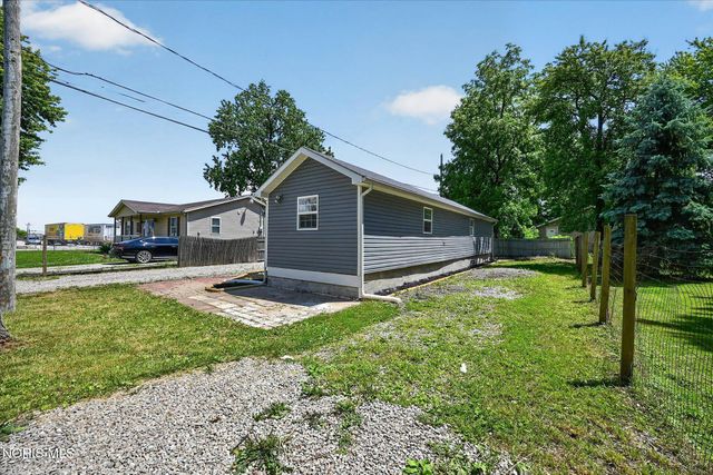 25864 Broad Street, Perrysburg, OH 43551