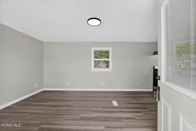 25864 Broad Street, Perrysburg, OH 43551