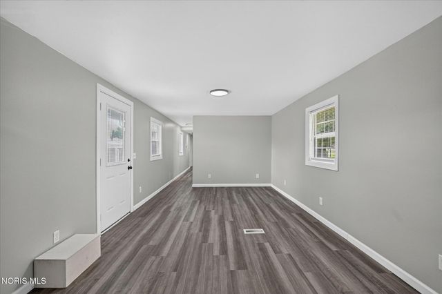 25864 Broad Street, Perrysburg, OH 43551