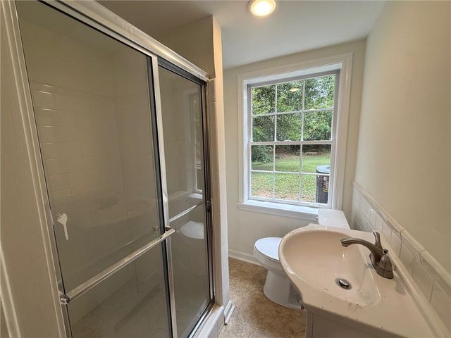 527 Rimrock Trail, Stone Mountain, GA 30083