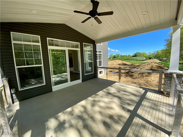 2244 Ledgestone Drive NW, Uniontown, OH 44685