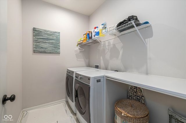 825 Stone Trace Court, Avon, IN 46123