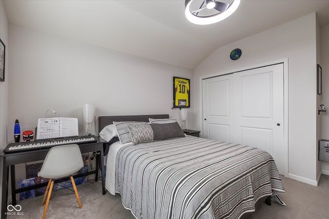 825 Stone Trace Court, Avon, IN 46123